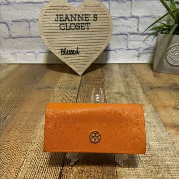 Tory Burch Sunglasses Case - Picture 1 of 12